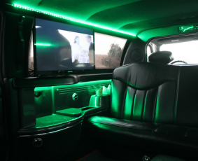 Lincoln Town Car 