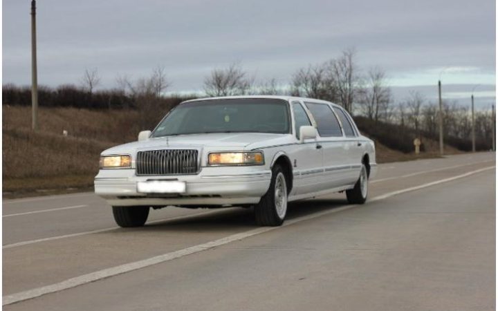 Lincoln Town Car